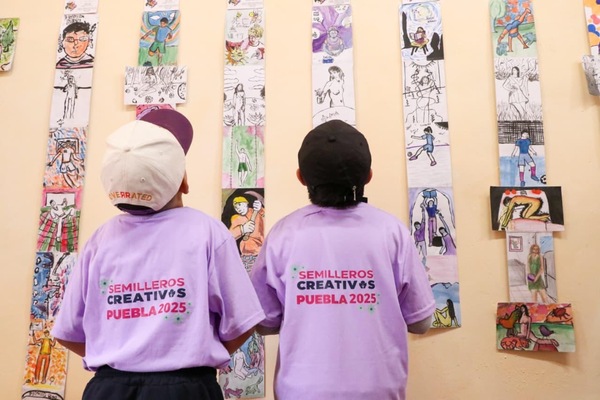 La exposición "Tengo un sueño" se divide en tres secciones, y expone el trabajo artístico y cultural desarrollado en Semilleros Creativos