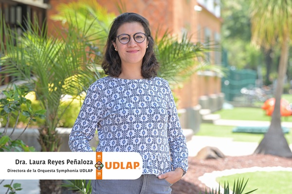 UDLAP Directora de la Orquesta Symphonia comparte su talento en talleres musicales en Oaxaca