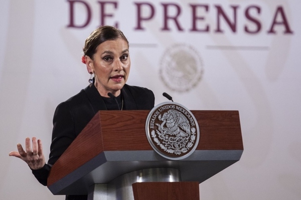 Beatriz Gutiérrez Müller, esposa del expresidente Andrés Manuel López Obrador, desmintió que resida o tenga planes de mudarse a España