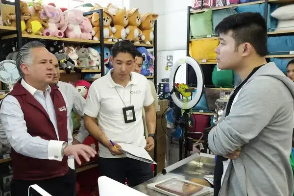 Fue en abril cuando la "Operación Limpieza" inició en Puebla con la revisión de tiendas Home Max y en Sudia Home Club