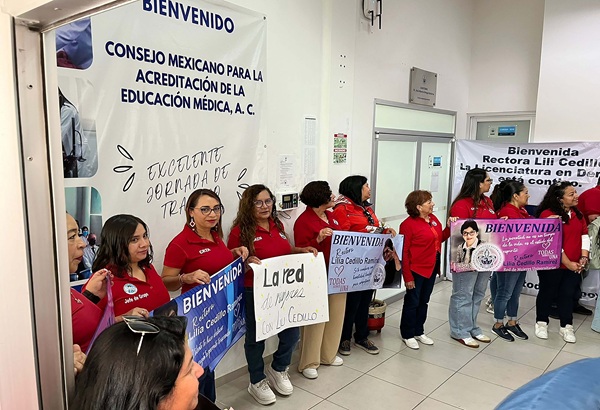 se inaugura nueva aula y Cámara Gesell