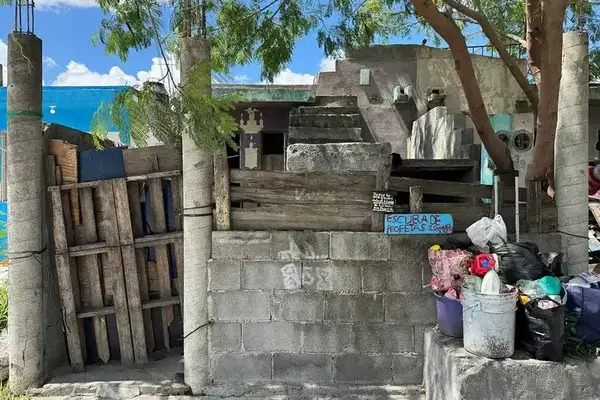 En sus declaraciones, manifestó que su esposa Marisela era predicadora y él es misionero, y que sus rezos serían lo que le devolvería la vida