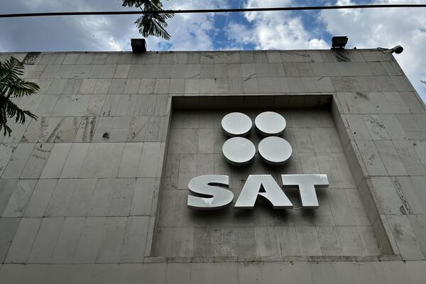 Se han suspendido a 22 mil 352 contribuyentes del padrón importadores que se presume incumplieron con las obligaciones fiscales aduaneras