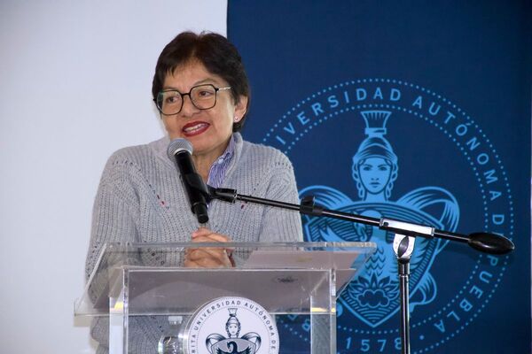 Cedillo Ramírez, quien continuará al frente de la BUAP por un segundo periodo, emitió su voto ayer a las 10:00 en la Unidad de Seminarios