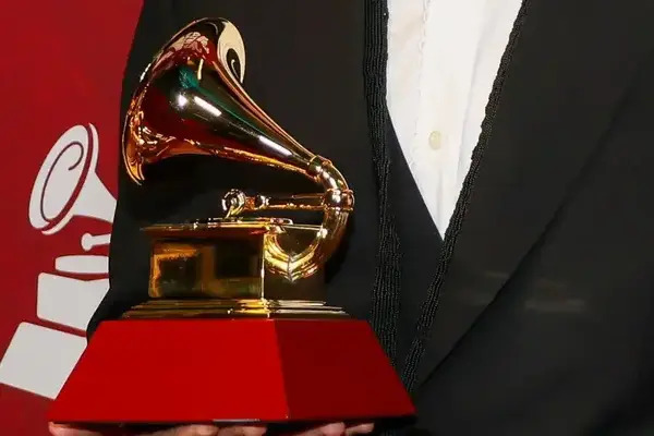 La 26ª entrega anual de los Latin Grammy se transmitirá en vivo desde Las Vegas el jueves 13 de noviembre a las 8 p.m. ET/PT en EE.UU