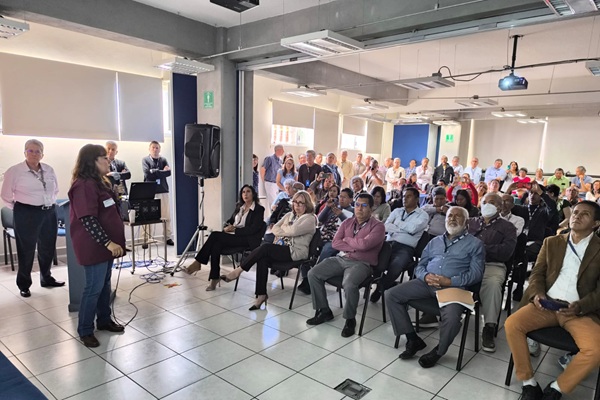 Acerca ISSSTE Puebla servicios e información a trabajadores del INEGI