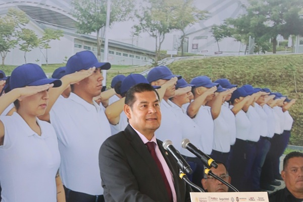 Armenta encabeza graduación de 122 elementos de la primera generación de la Universidad de las Ciencias Policiales