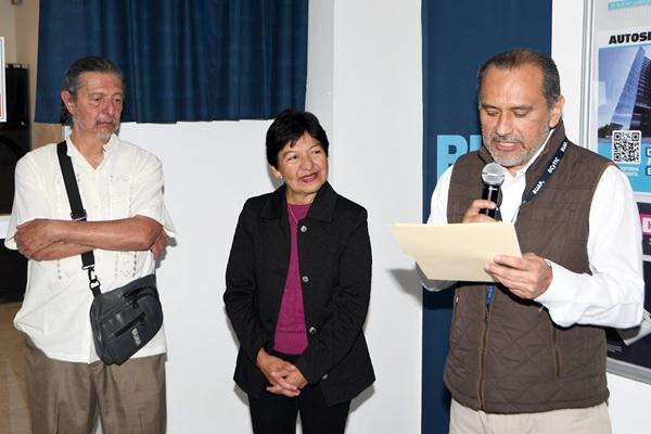 BUAP La Rectora Lilia Cedillo devela placa conmemorativa en reconocimiento a la labor del doctor Manuel Martín Ortiz