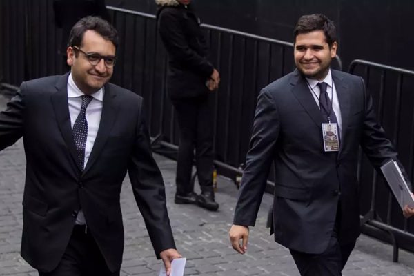 Blindan a hijos de AMLO con amparo que frena órdenes de captura por huachicol fiscal