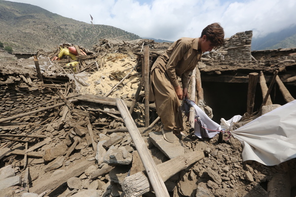 Afganistán ha entrado en el cuarto día tras el devastador terremoto con las esperanzas de encontrar más supervivientes desvanecidas