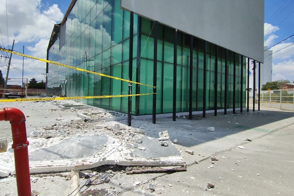 Cierra CIS de Cuautlancingo por derrumbe de techo