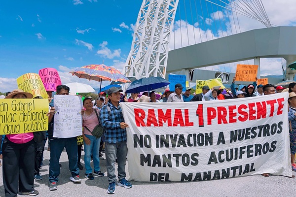 Diez comunidades de la región sur de Puebla exigen freno a invernaderos; ponen en riesgo el agua, acusan