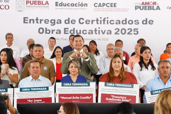Gobierno de Puebla entrega Certificados de Obra Educativa 2025