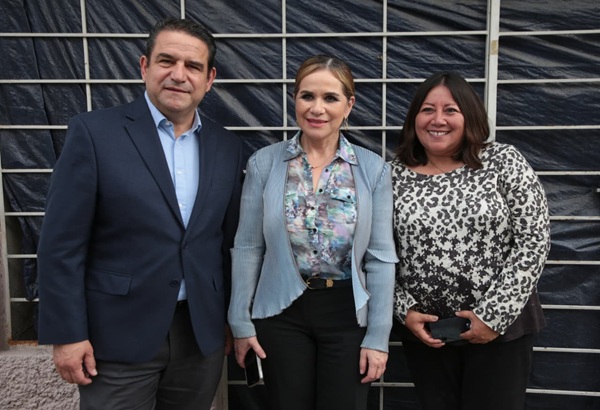 Gobierno de Puebla y empresarios entregan primeros botones de alertamiento conectados al C5i