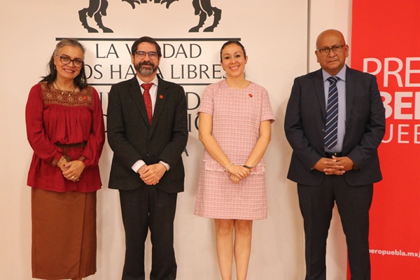 IBERO Puebla Formación ignaciana que cruza fronteras Informe de las Prepas 2025