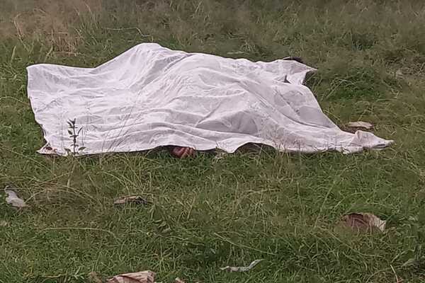 A Moyotzingo llegaron familiares del hombre que fue identificado como Marco Antonio H., de 32 años, con domicilio en Temaxcalac