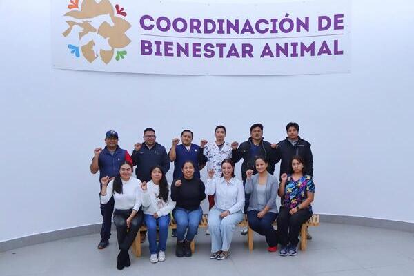 Chávez Cota, asumió la titularidad con el compromiso de dar seguimiento a los programas de la dependencia, como las jornadas “Adogtame”