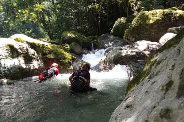 Las tareas de búsqueda de la menor no se suspenden, elementos de protección civil de Puebla y Oaxaca mantendrán los trabajos en la zona