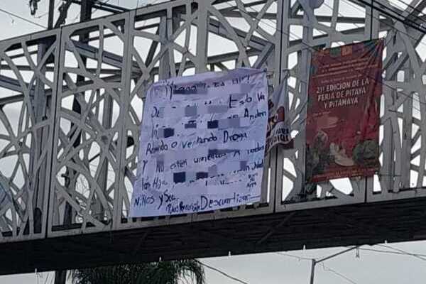 La mañana de este jueves 11 en Amozoc de Mota, se localizó una presunta narcomanta con amenazas a integrantes del crimen organizado