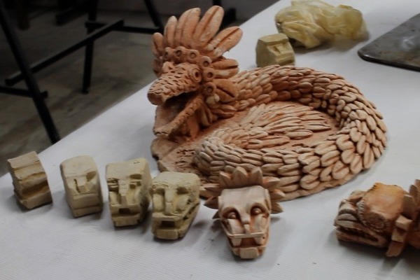 Casa Sola en Puebla capital es un espacio donde se imparten diversos talleres artísticos y ahora, ofrecen el taller de calaveritas de barro