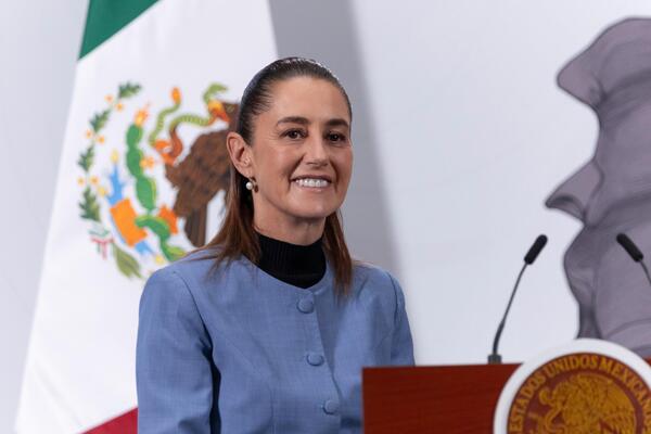 Sheinbaum Pardo celebró el aumento de 0.2 a 1.0 por ciento y afirmó que es gracias al trabajo, el optimismo y la estrategia del Plan México