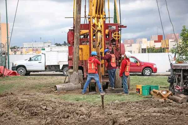 El pozo será excavado en el fraccionamiento Bosque de Sanctorum y tendrá una profundidad de 160 mts. Se beneficiarán 35 mil personas.