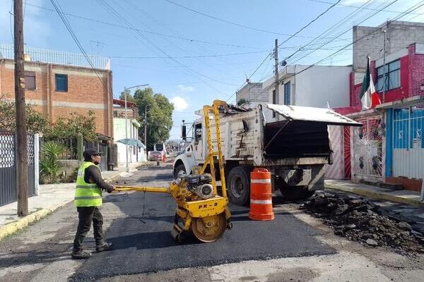 El secretario de Movilidad e Infraestructura, David Aysa mencionó que para este año se tiene como meta atender 200 mil baches en la ciudad