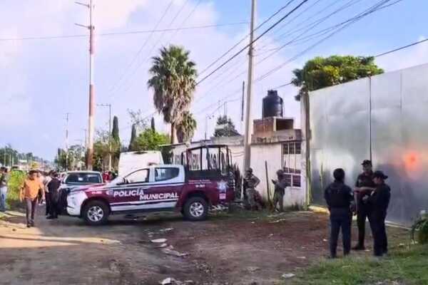 Uno de los hombres asesinados en una supuesta recicladora de Juan C. Bonilla fue identificado como un ex policía del Estado de México