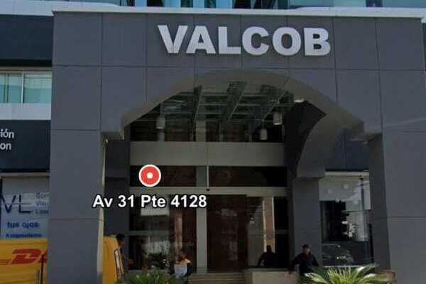 Elementos de la Secretaría de Seguridad Ciudadana Puebla llegaron al inmueble en la avenida 31 poniente para atender este robo con violencia