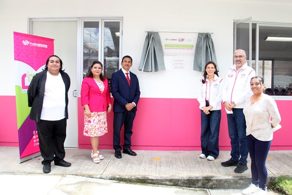 Inaugura SMDIF de Puebla desayunador escolar en la Primaria Salvador Allende