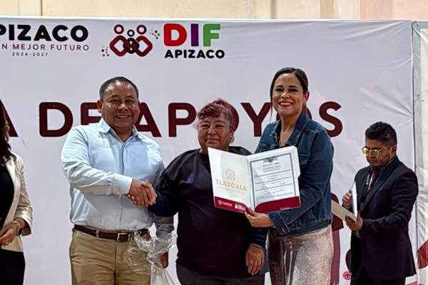 Más de 200 tlaxcaltecas concluyen su educación básica en Panotla, Tlaxco y Apizaco