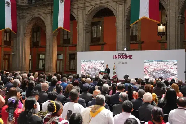 Me hubiera gustado un manejo diferente de quien es la primera mujer Presidenta en la historia nacional en esta nueva refundación de régimen