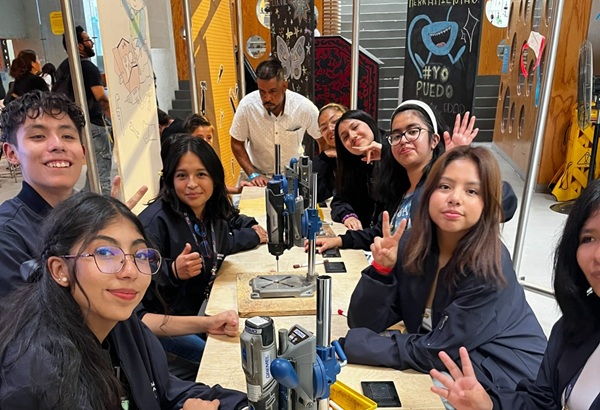 Once estudiantes tlaxcaltecas conviven con expertos de la Nasa