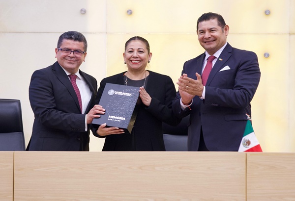 Refrendan en el Congreso de Puebla Poderes trabajo coordinado en favor de Puebla