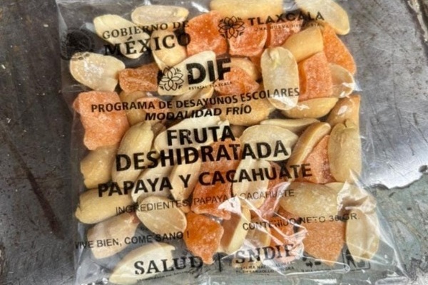 Denuncias de padres de familia señalan que la fruta deshidratada contenía incluso gusanos, lo que alertó a las autoridades del SEDIF Tlaxcala