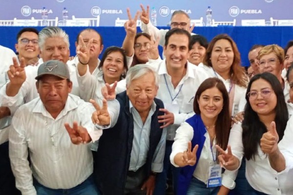 Manolo Herrera se queda con la dirigencia municipal del PAN; Lupita Leal es electa como consejera