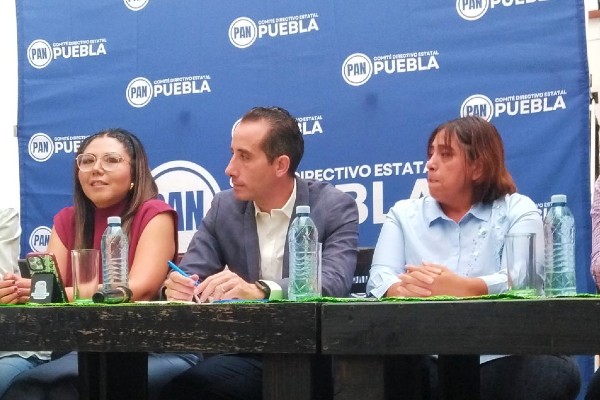 Riestra aclaró que el acercamiento se llevaría a cabo con la lideresa Fedrha Suriano y no con perfiles que recientemente se incorporaron