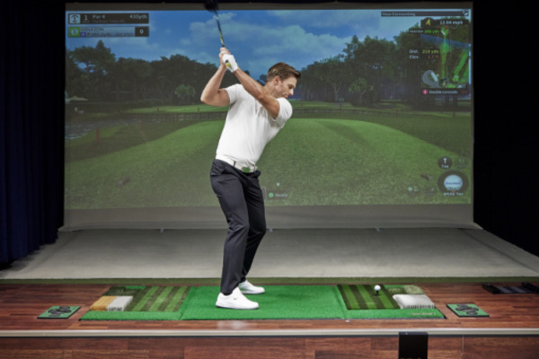 El Golfzon Wave es un dispositivo que busca acercar el golf a más personas, al mismo tiempo que mantiene estándares profesionales de medición