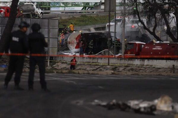 La Fiscalía General de Justicia de la CDMX identificó a dos víctimas más de la explosión de una pipa de gas en la alcaldía Iztapalapa