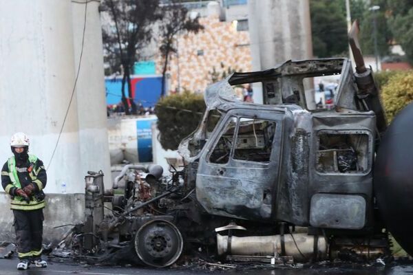 Hubo un deceso más entre las personas que fueron hospitalizadas por la explosión de la pipa que transportaba gas LP en Iztapalapa