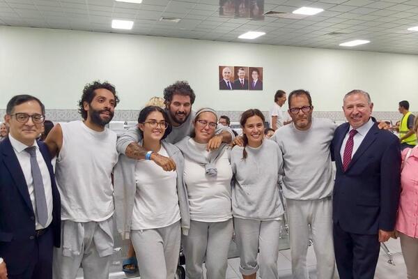 Los seis mexicanos que formaron parte de la Global Sumud Flotilla, y fueron detenidos por Israel, llegaron hoy 8 de octubre a México