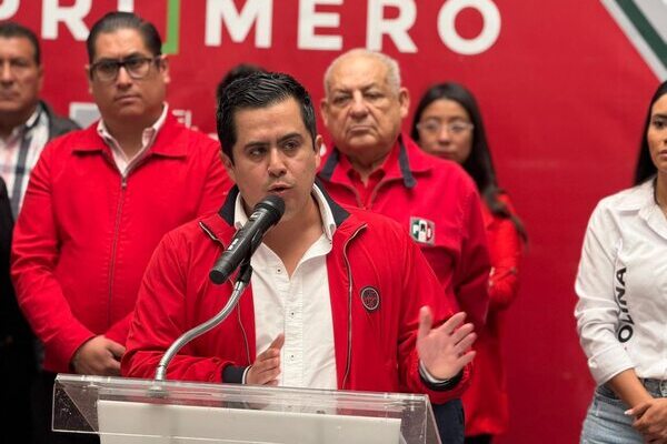 Aclaró que no tiene acuerdos con Morena para ello, tras verse cercano al actual presidente municipal de Chignahuapan, Juan Rivera