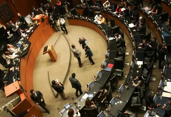 Aprueban con cambios, reforma a la Ley de Amparo