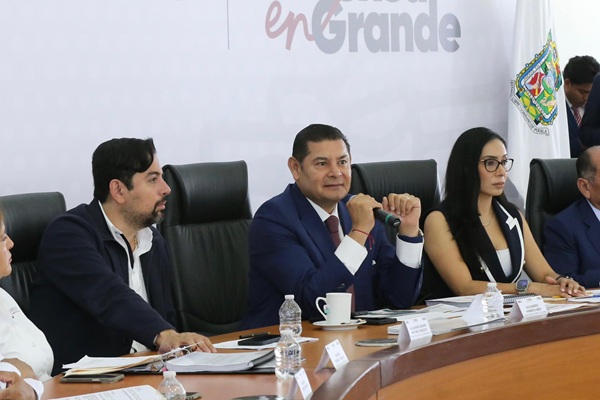 Armenta rechaza reinstaurar el fuero a diputados en Puebla
