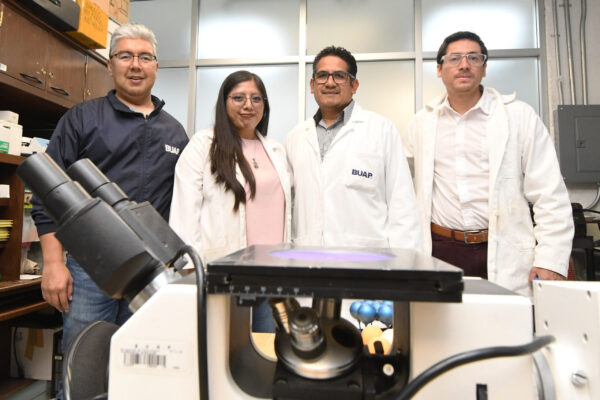 BUAP | Posgrado en Dispositivos Semiconductores celebra cuatro décadas de trabajo científico