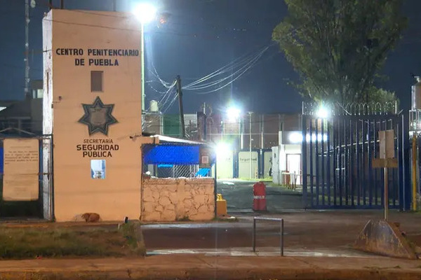 CDH Puebla inicia investigación por fallecimiento de dos reos dentro del penal de San Miguel