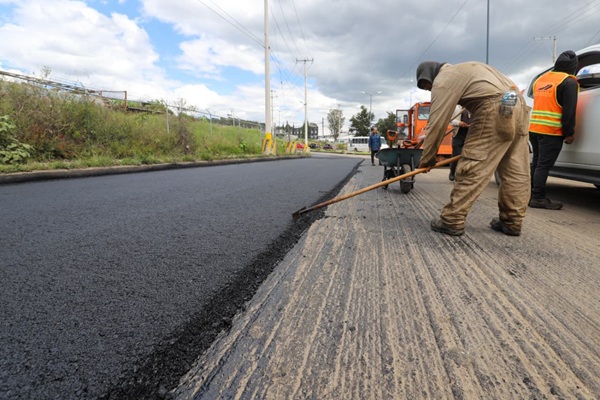 Con ahorro del 68%, en la ciudad de Puebla se rehabilitan 1,200 calles, destaca Gobierno del Estado