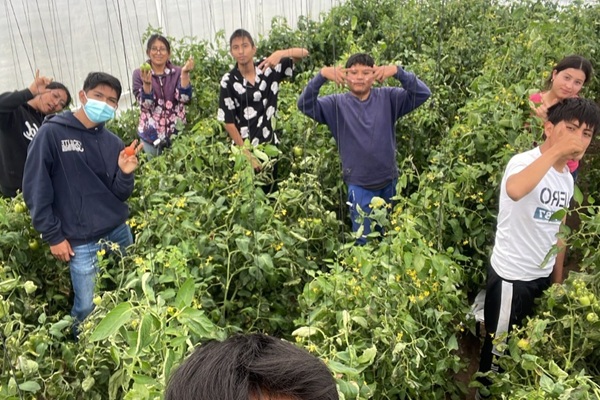 Con huertos escolares Altosano Granjas Carroll impulsa a estudiantes, el conocimiento y la sostenibilidad