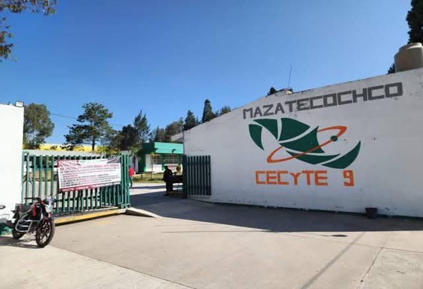 Dejan cartulina con amenazas de muerte contra académicos y alumnos del CECyTE 09 en Mazatecochco, Tlaxcala