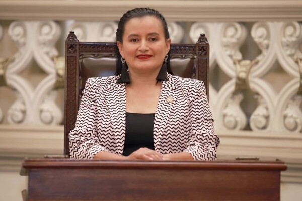 Reveló que hubo un acuerdo al arranque de la legislatura para que ella y Mauricio Céspedes coordinaran la bancada del Partido del Trabajo